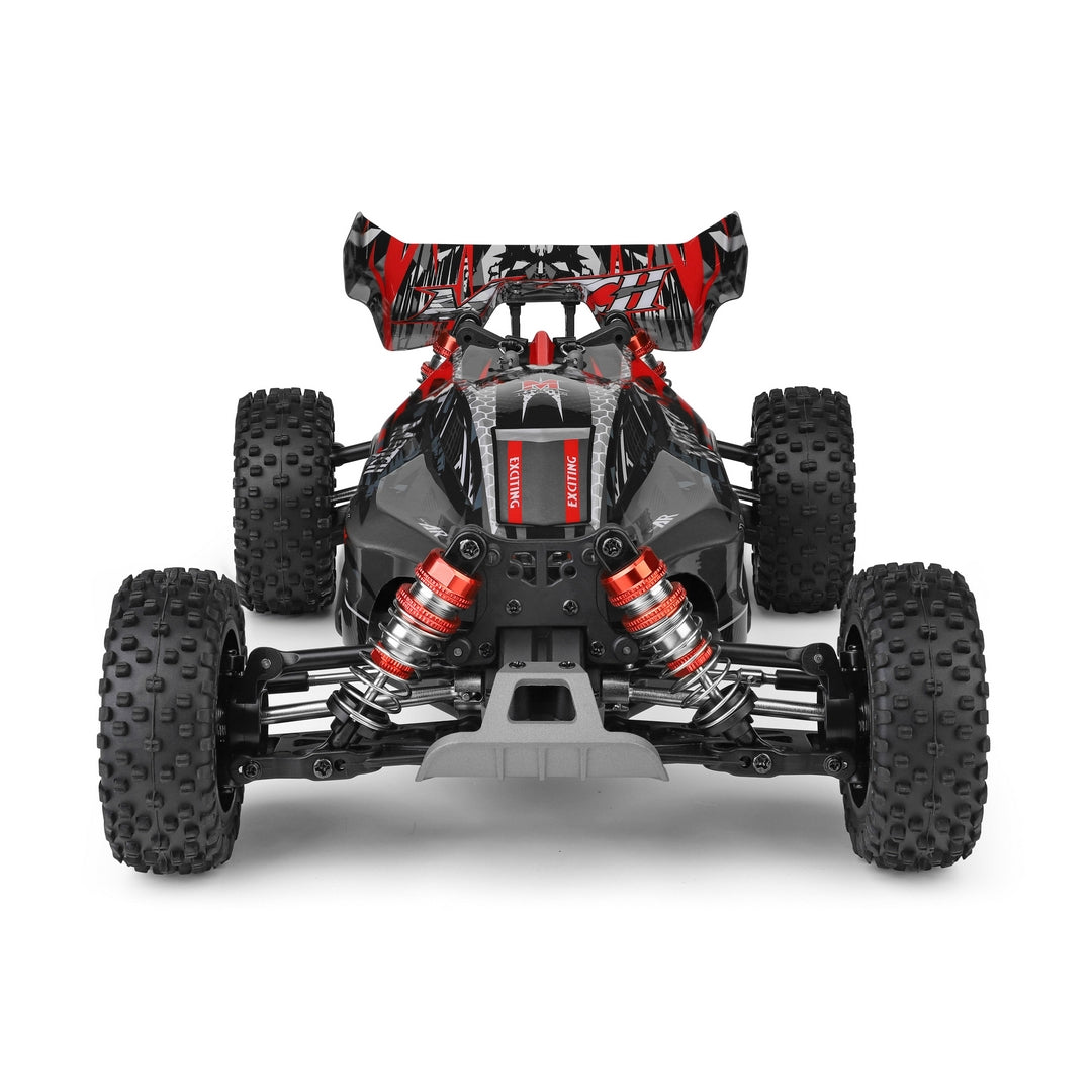 FUNFY شاحنة سباق 4WD RC على الطرق الوعرة باللون الأسود بمقياس 1:16 منظر خلفي يظهر نظام الدفع الرباعي والجسم المعدني المقاوم للصدمات