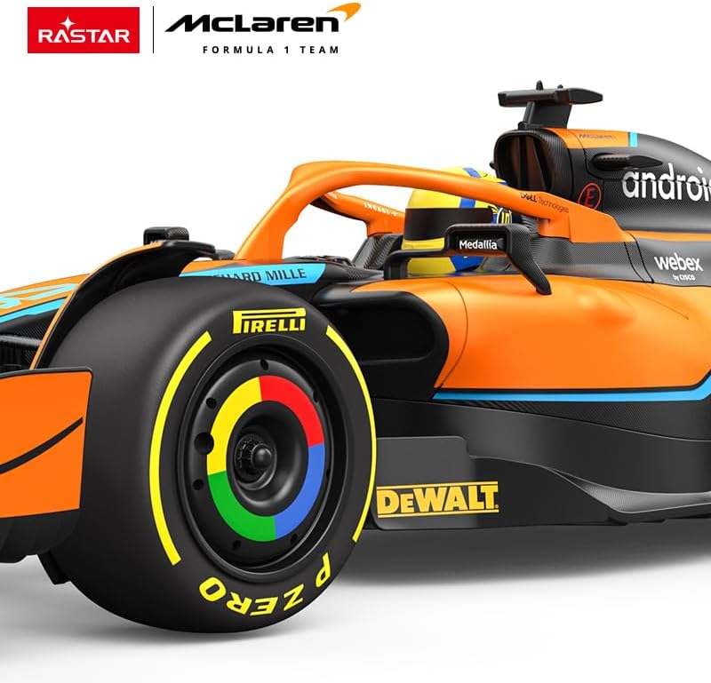 FUNFY سيارة ماكلارين F1 برتقالية عرض للعجلات بتصميم واقعي وإطارات سباق متينة