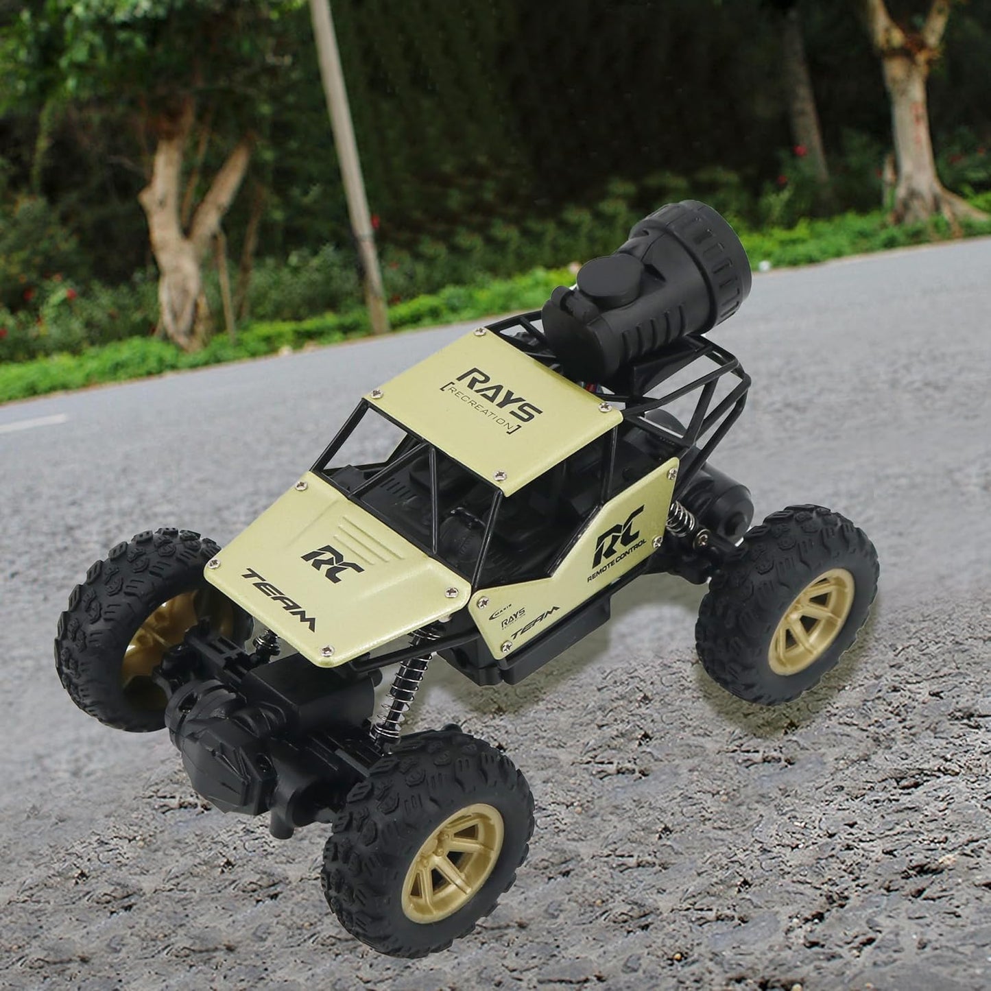FUNFY 1:18 Rock Crawler RC Toy Car With 4WD | Black | With 4 Soft Suspensions, Dual Motor, Lightning Mist Spray, Better gripping Tyres, Aluminium Body and Rechargeable Battery |For Kids Gift