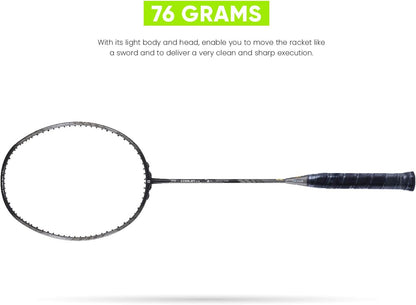 مضرب تنس الريشة APACS Z-Ziggler Lite (33 رطلاً، 76 جرامًا وعمود رفيع 6.2 ملم) غير مشدود (أسود/رمادي فاتح غير لامع)